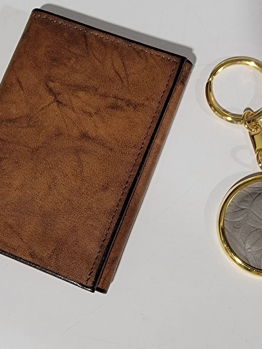 NIB- Vintage Tri-Fold Wallet and Keychain Set